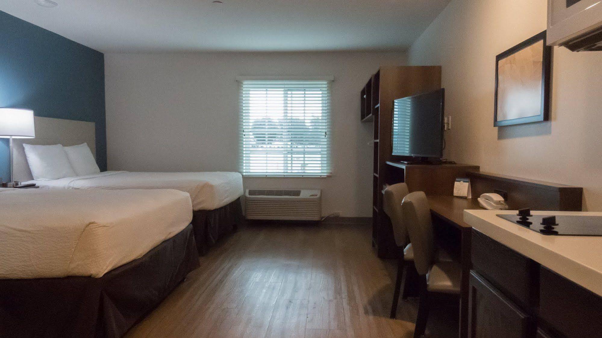 Woodspring Suites Bakersfield East エクステリア 写真